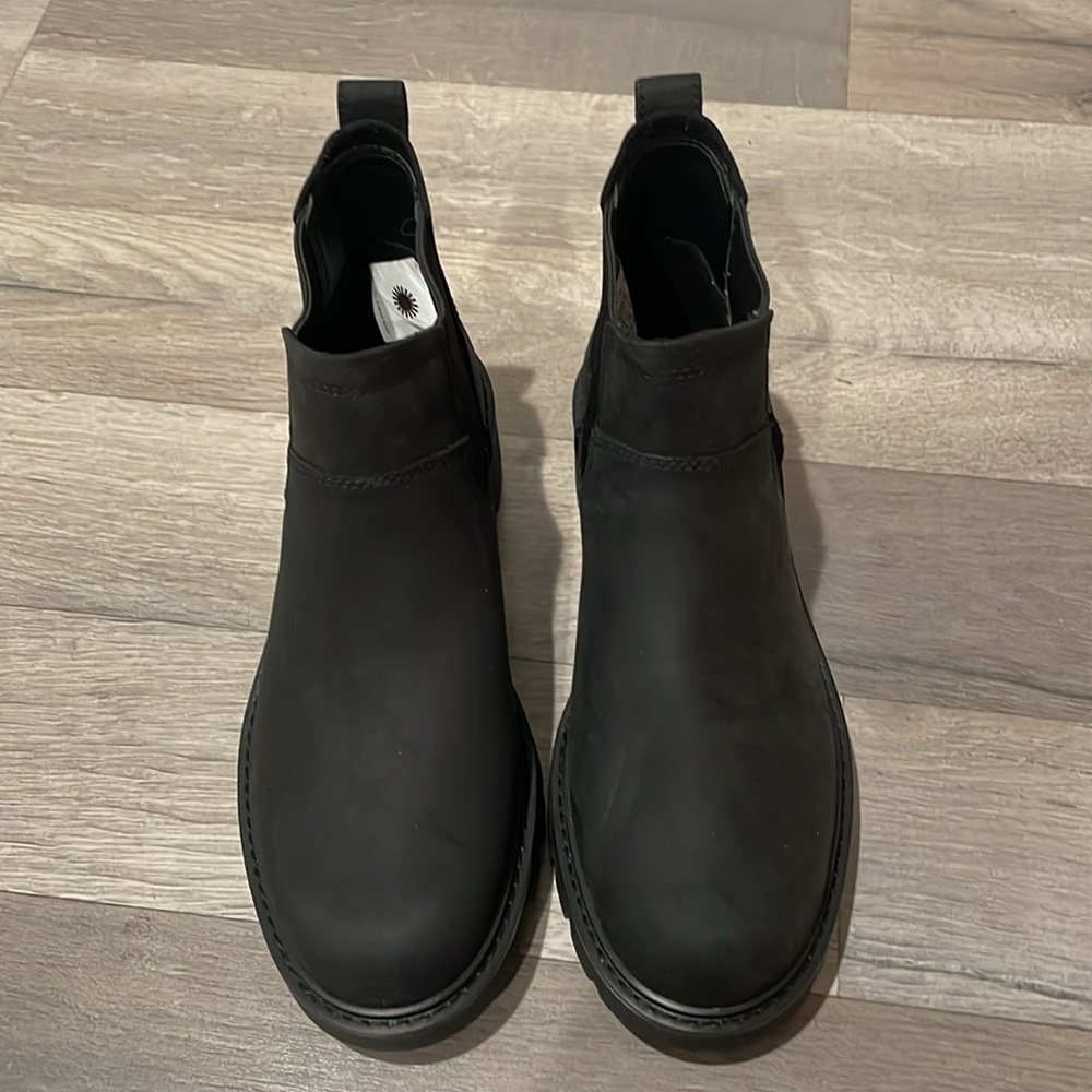 Ugg Loxley Boot - Picture 7 of 14